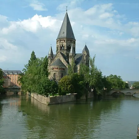 Apartment Modern & Cosy : 52 M² - Balcon Et Parking Prive - Metz