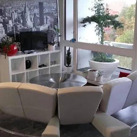 Modern & Cosy : 52 M² - Balcon Et Parking Prive - Metz